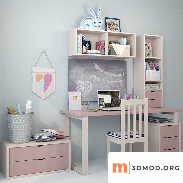 Writing desk and decor for a child 5
