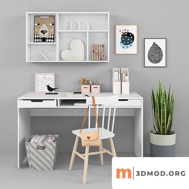 Writing-table and decor for a child 13
